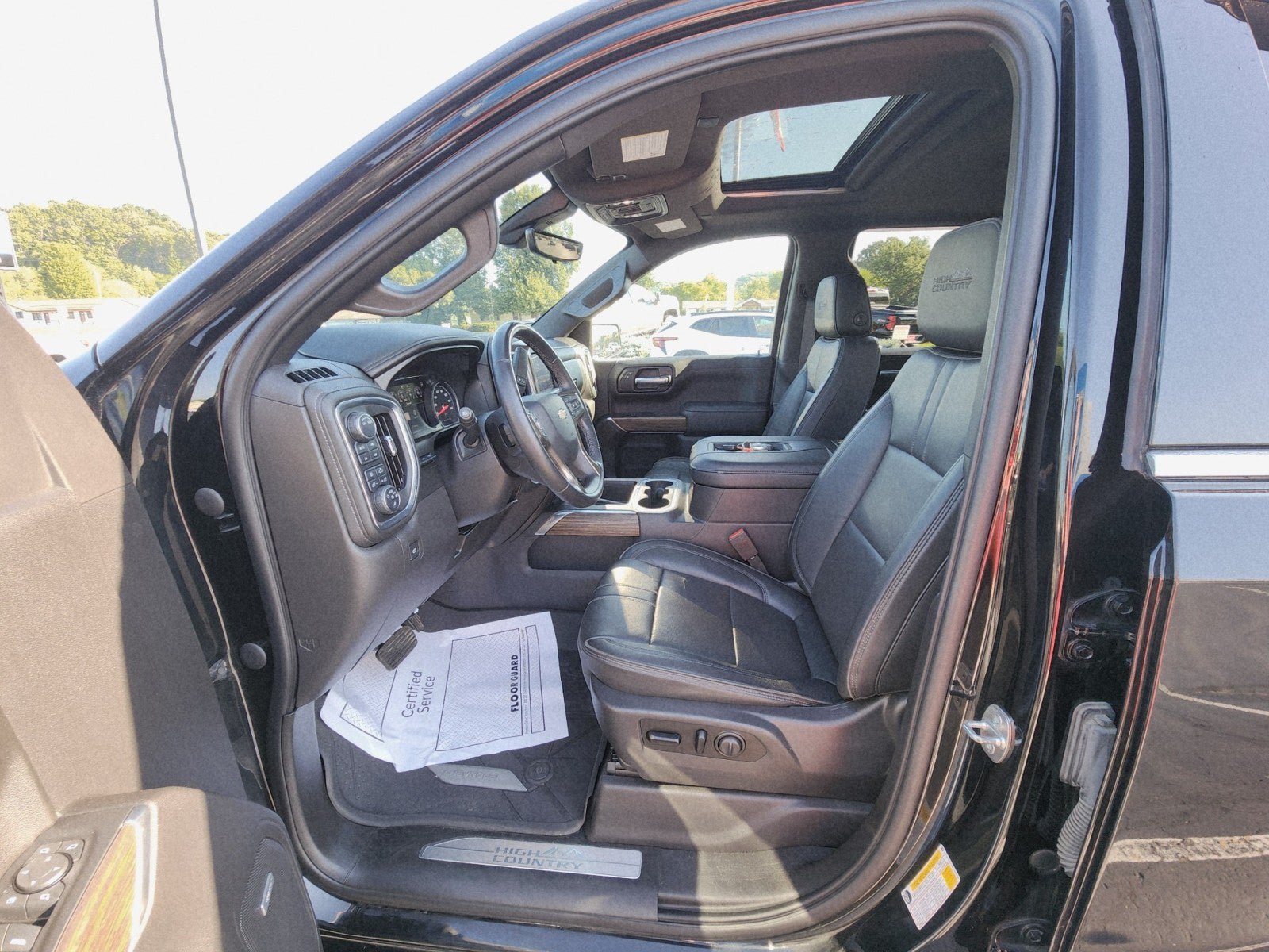Used 2021 Chevrolet Silverado 1500 High Country w/ Technology Package AWD/4WD image 35
