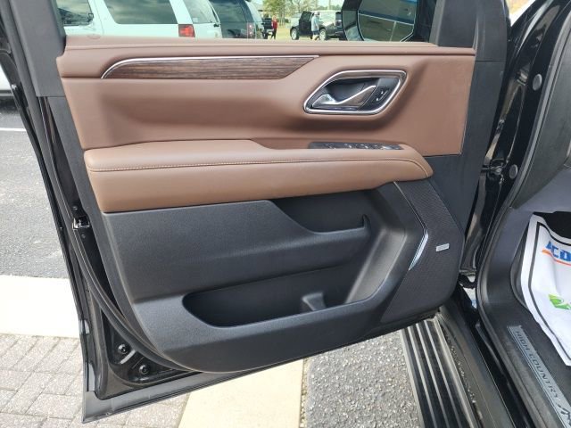 Used 2024 Chevrolet Tahoe High Country image 23