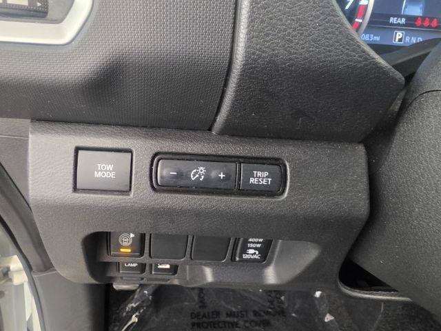 Used 2023 Nissan Frontier SV w/ Technology Package AWD/4WD image 15