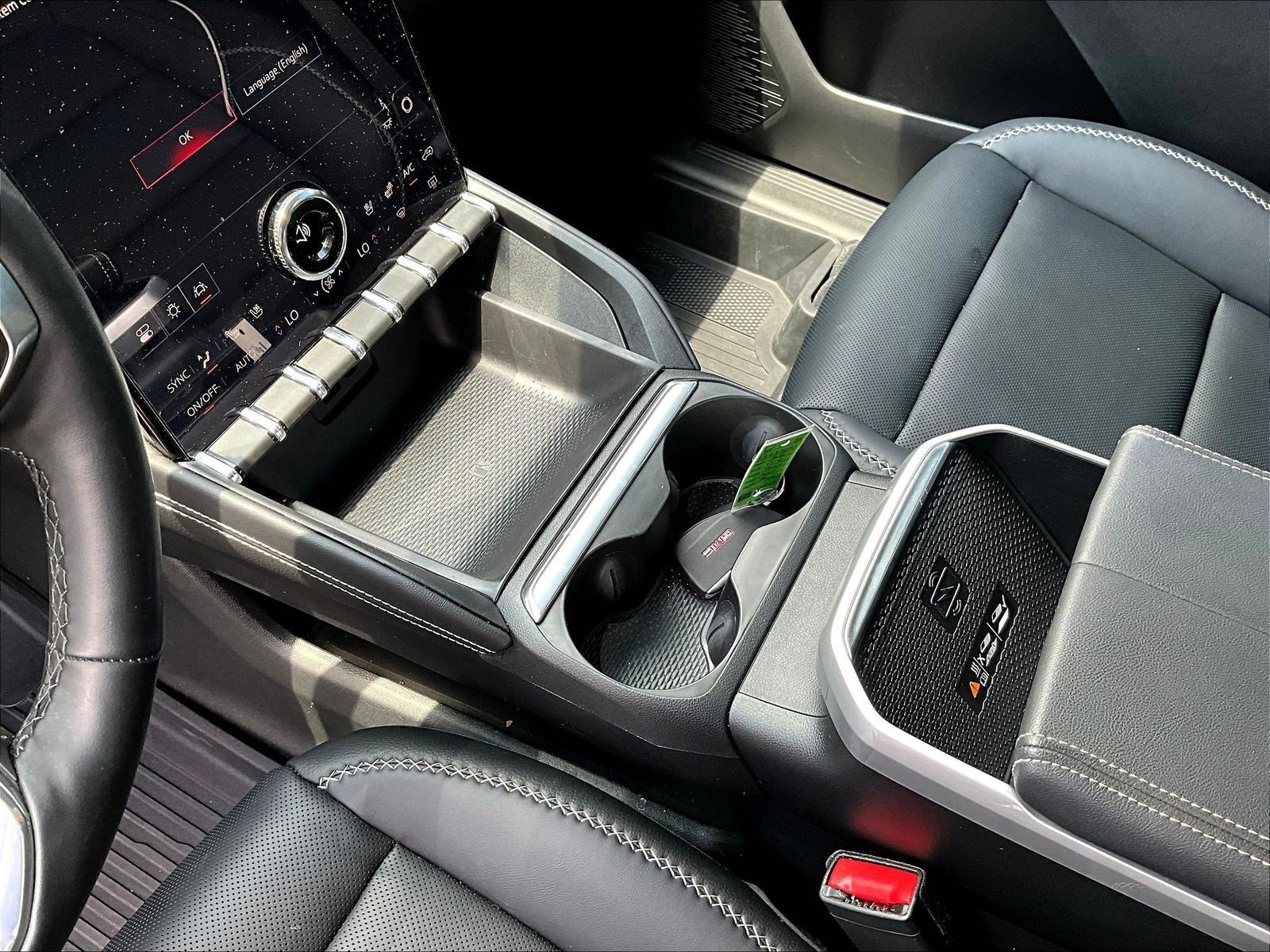 Used 2026 GMC Terrain Denali w/ LPO, Floor Liner Package AWD/4WD image 18