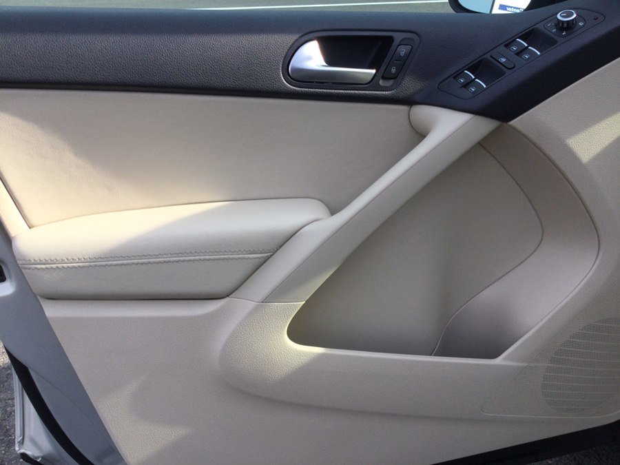 Used 2014 Volkswagen Tiguan SE AWD/4WD image 12
