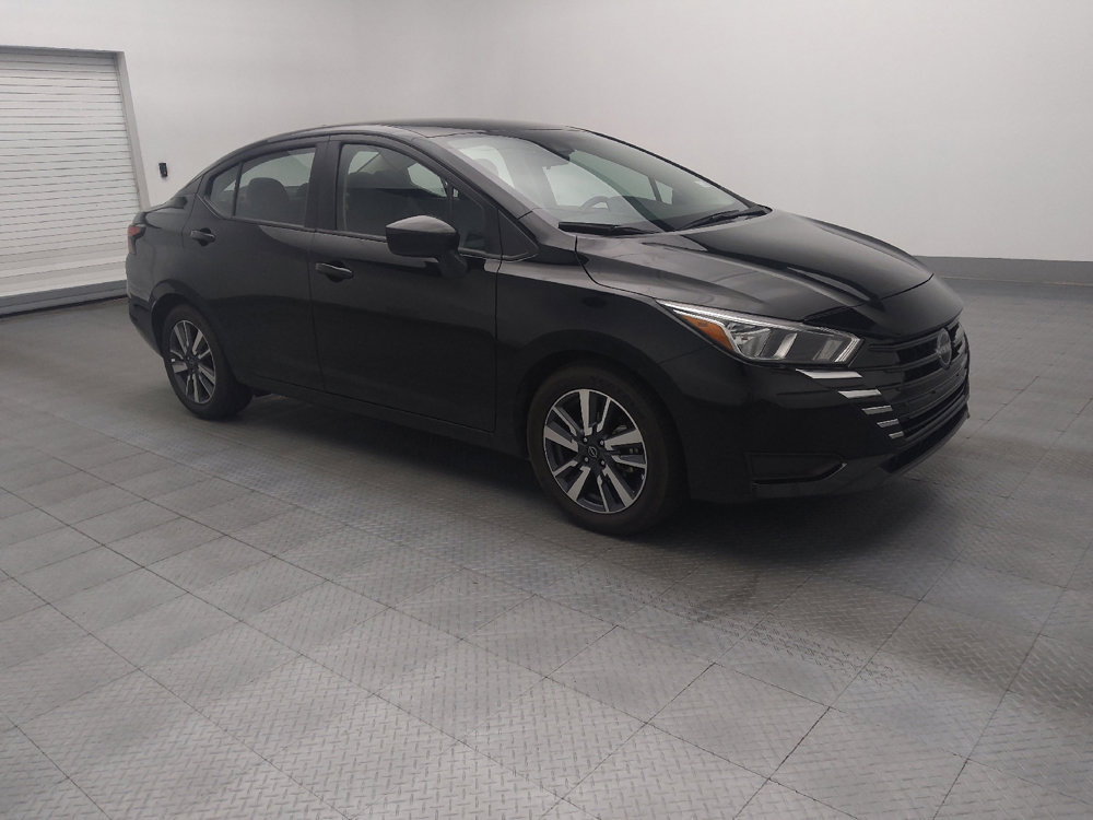 Used 2023 Nissan Versa SV image 11
