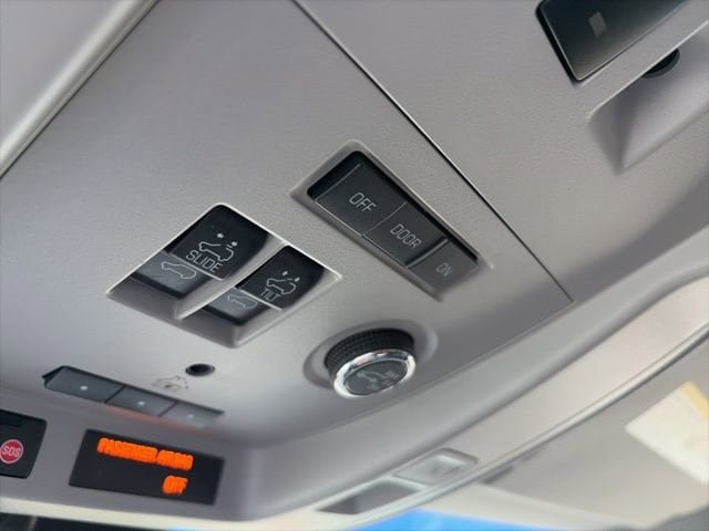 Used 2019 Cadillac Escalade Luxury RWD image 19