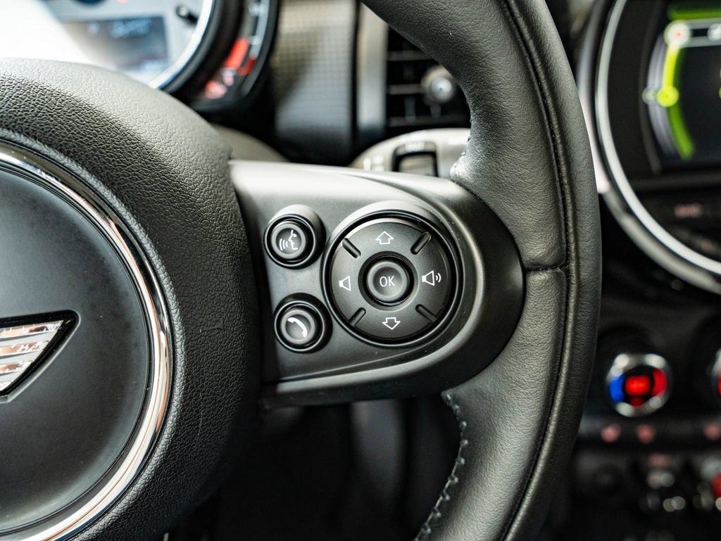 Used 2018 MINI Cooper 2-Door Hardtop FWD image 26