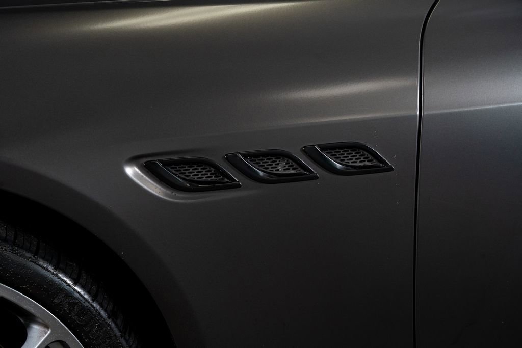 Used 2014 Maserati Quattroporte GTS RWD image 22