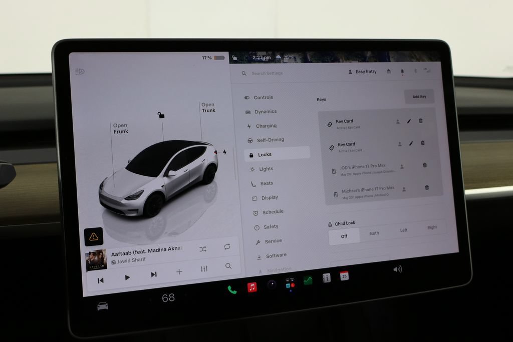 Used 2023 Tesla Model Y Long Range AWD/4WD image 32
