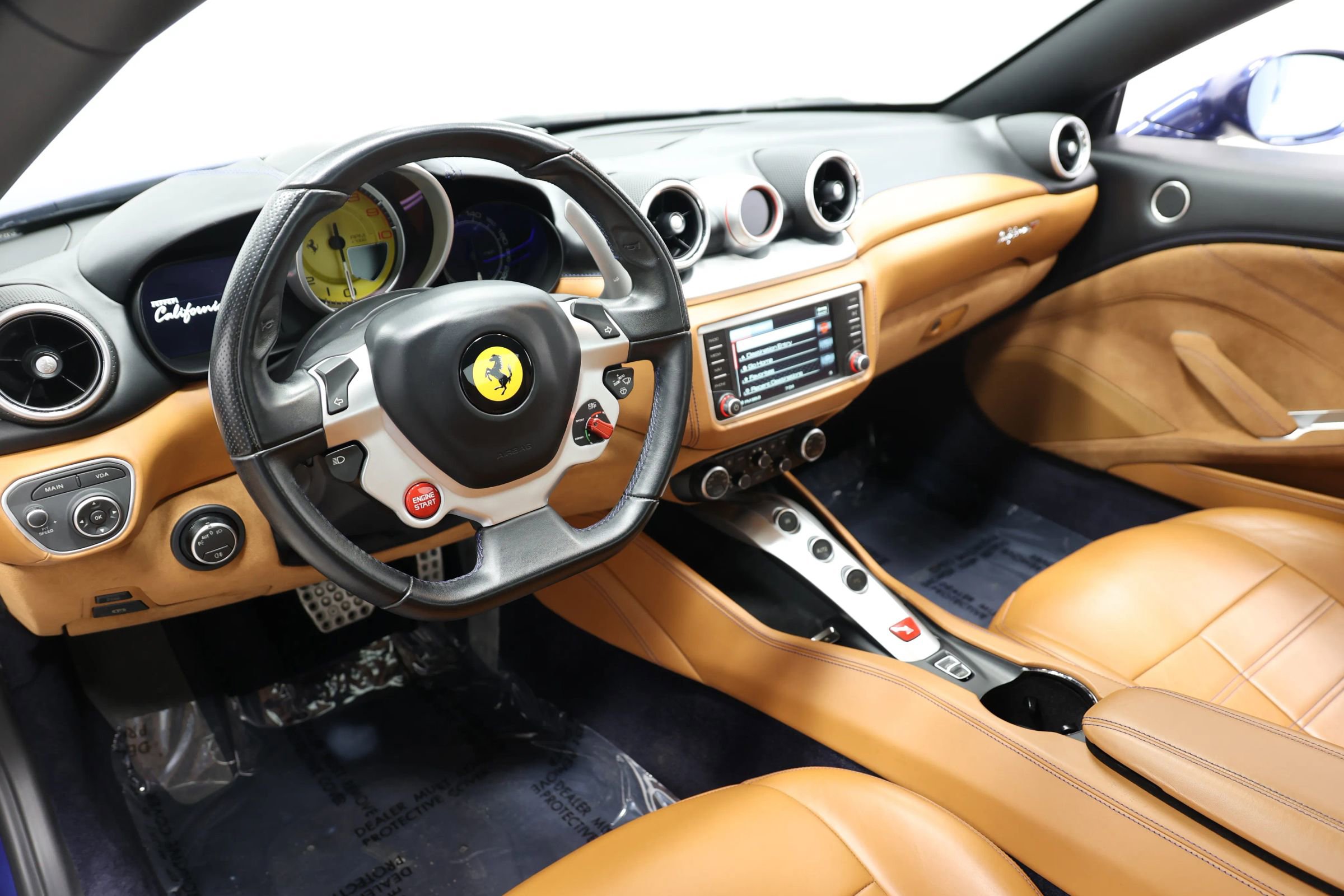 Used 2017 Ferrari California T image 26