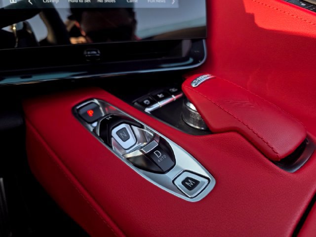Used 2025 Chevrolet Corvette Stingray Preferred Conv w/ Z51 Performance Package RWD image 23