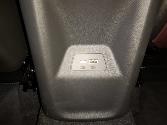 Used 2024 Buick Envision Sport Touring AWD/4WD image 17
