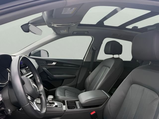 Used 2020 Audi Q5 2.0T Premium w/ Convenience Package image 16