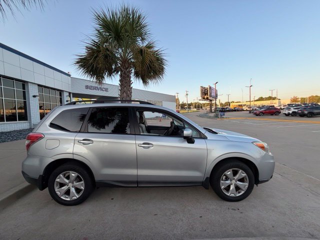 Used 2015 Subaru Forester 2.5i Premium w/ All-Weather Package AWD/4WD image 18