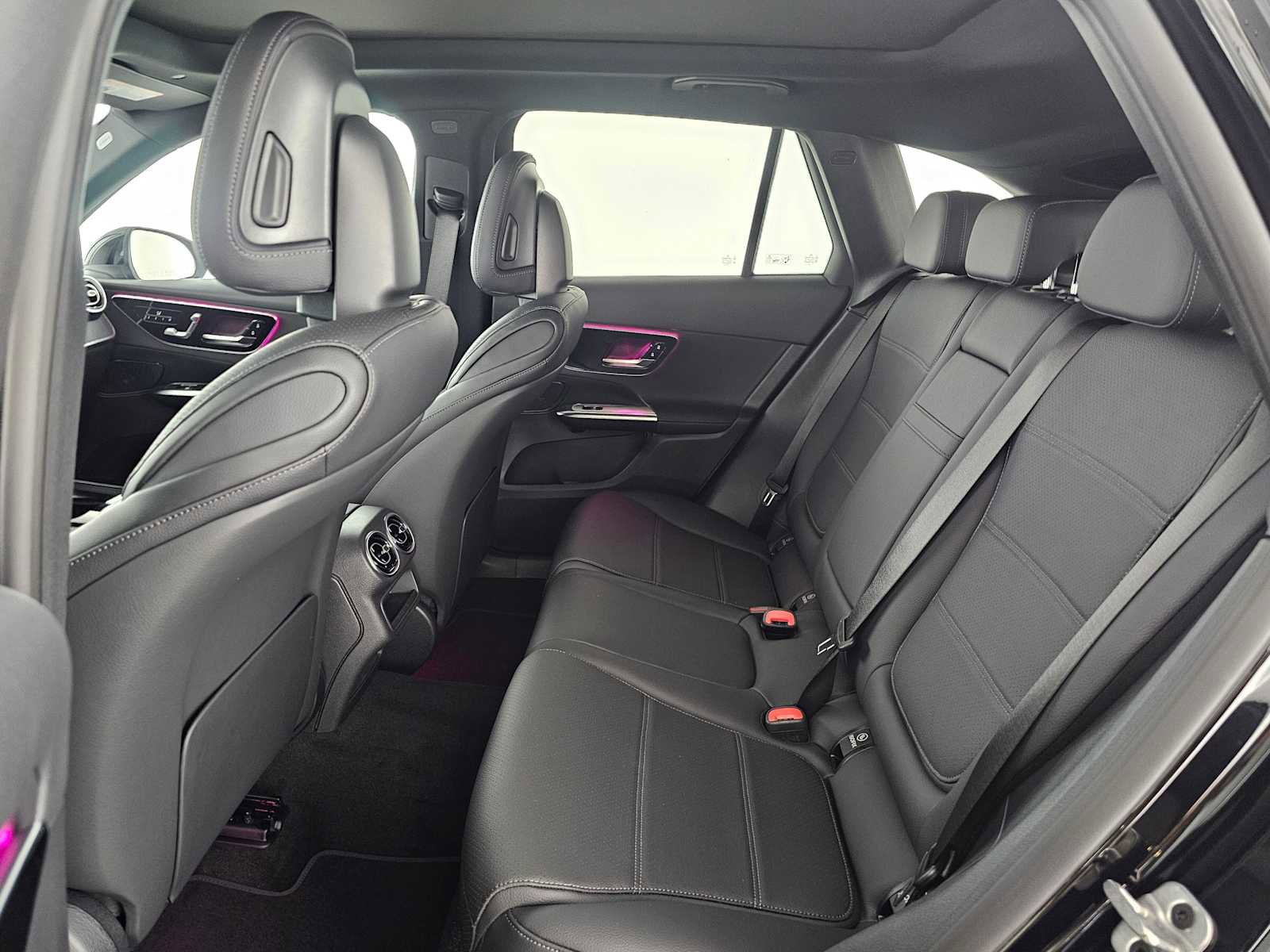 Used 2026 Mercedes-Benz GLC 300 image 16