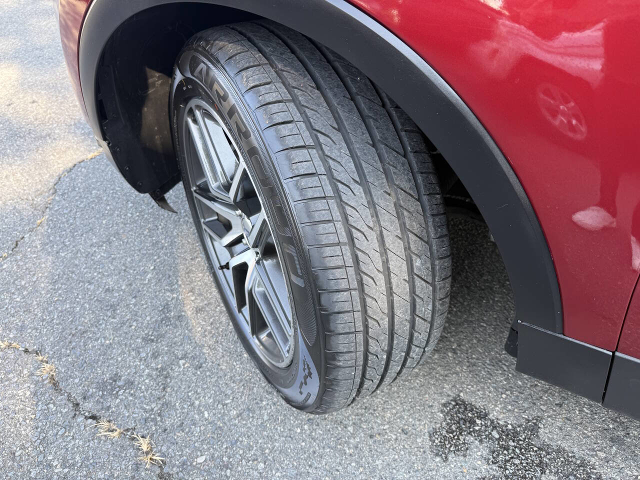 Used 2018 Ford Explorer Sport image 26