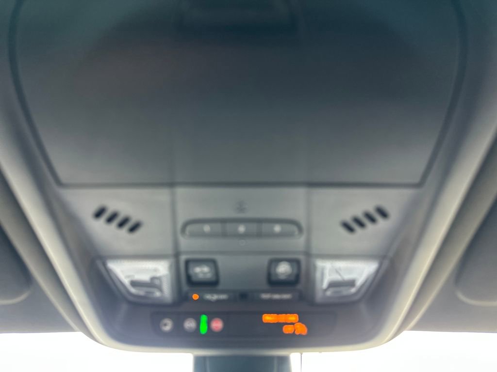 Used 2024 Cadillac XT6 Luxury image 26