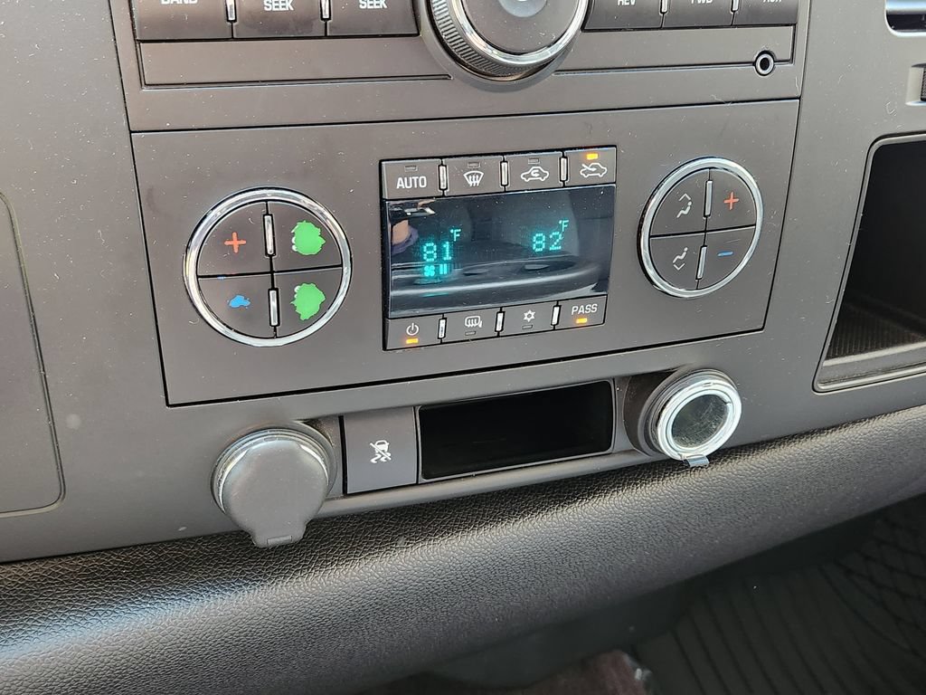 Used 2009 GMC Sierra 1500 4x4 Crew Cab image 9