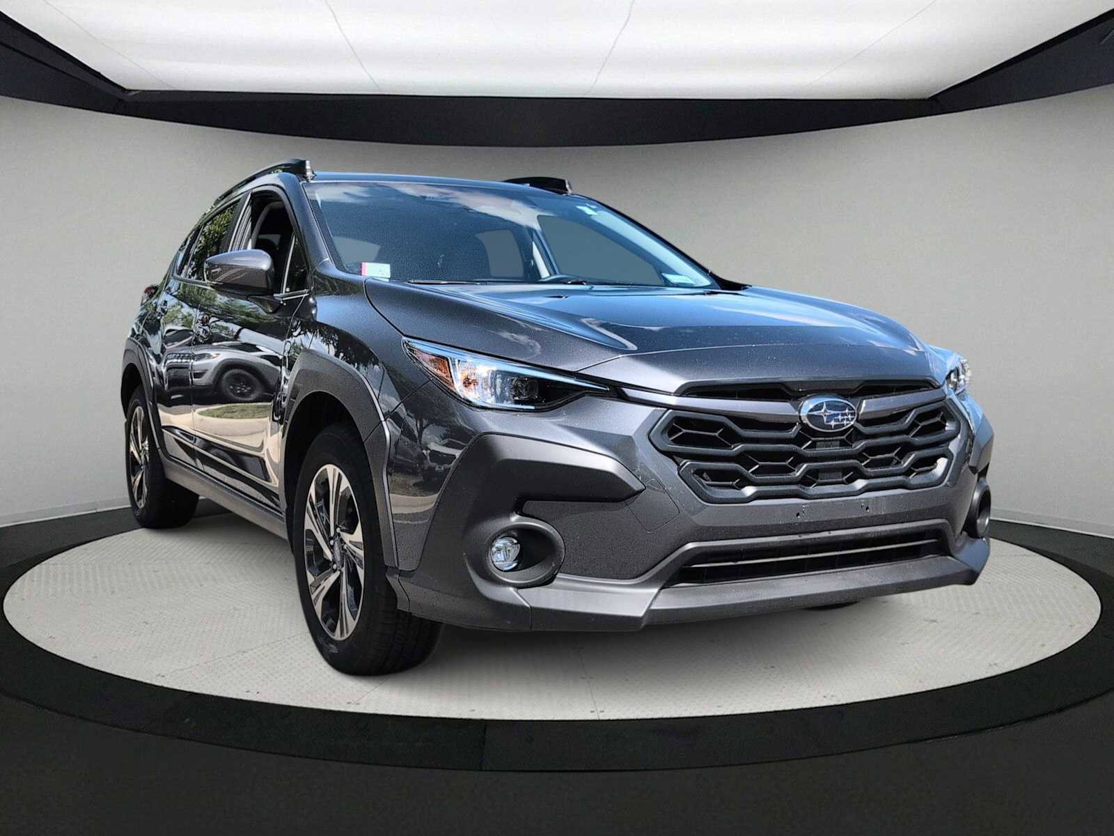 Used 2024 Subaru Crosstrek 2.0i Premium AWD/4WD image 2