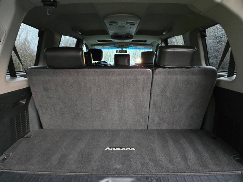 Used 2010 Nissan Armada Platinum image 21