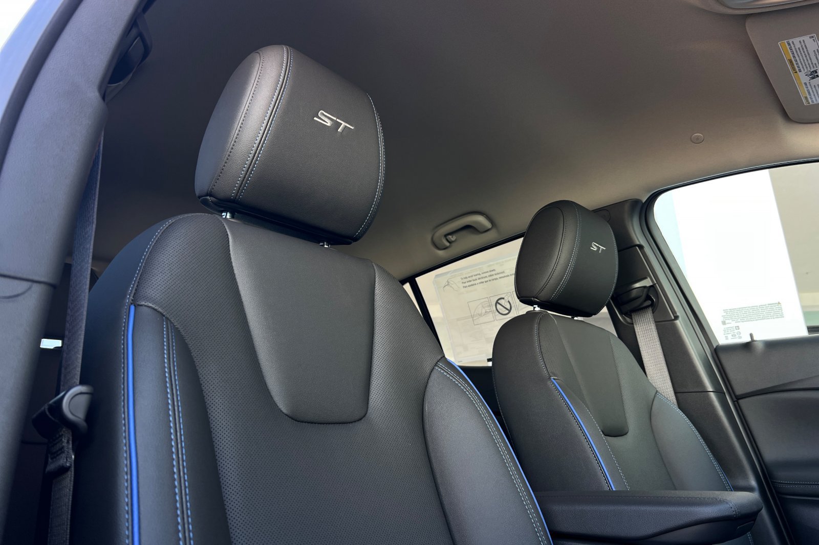 New 2026 Buick Encore GX Sport Touring FWD image 18