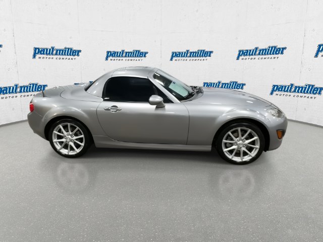 Used 2012 MAZDA MX-5 Miata Grand Touring w/ Premium Pkg RWD image 12