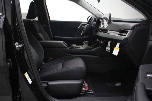 New 2026 Mitsubishi Outlander ES FWD image 18