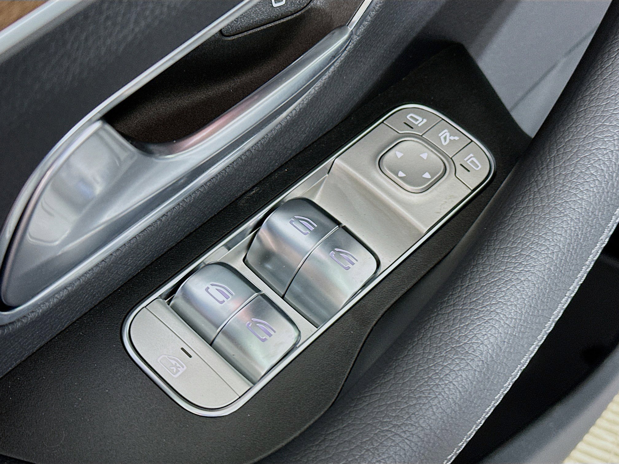 New 2026 Mercedes-Benz GLS 450 4MATIC image 18