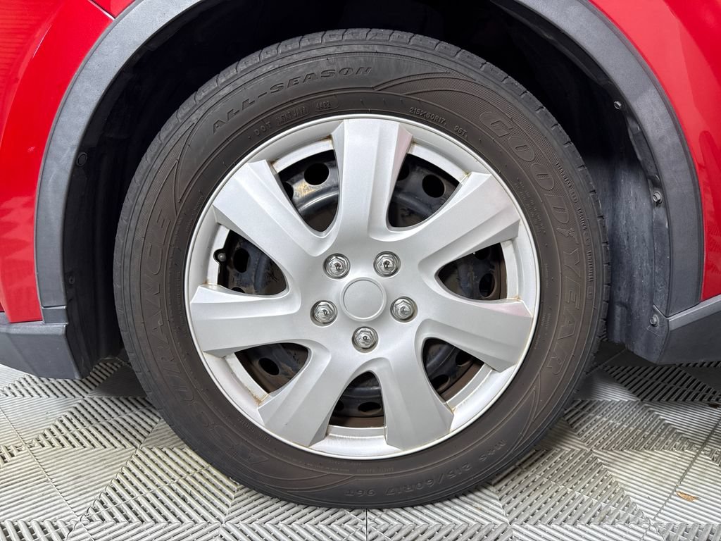 Used 2020 Toyota C-HR LE FWD image 20
