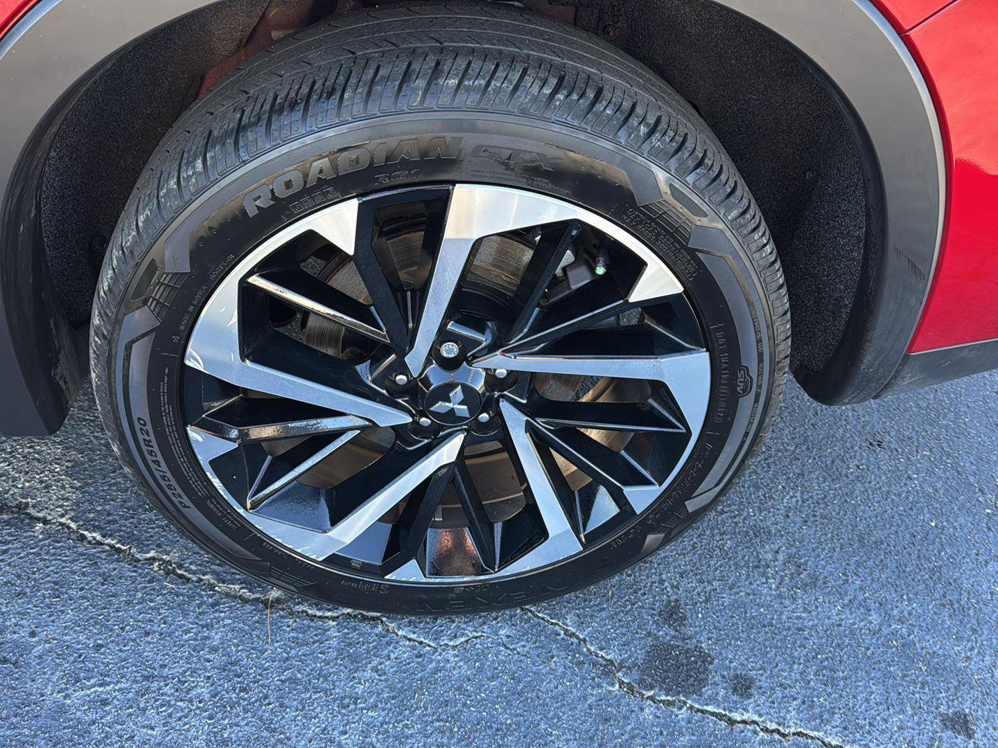 Used 2024 Mitsubishi Outlander SE Black Edition image 36