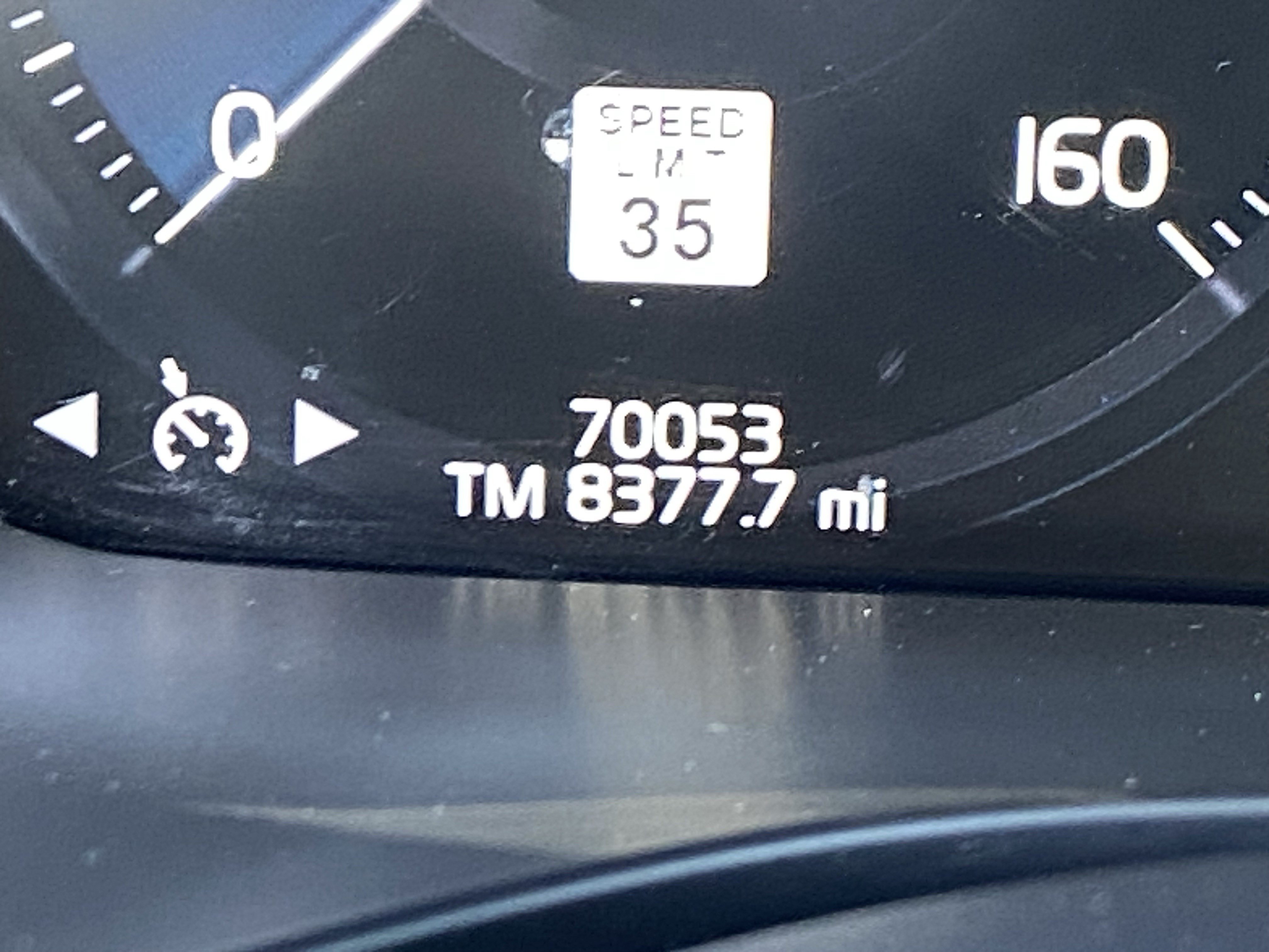 Used 2021 Volvo XC60 T5 Momentum FWD image 32