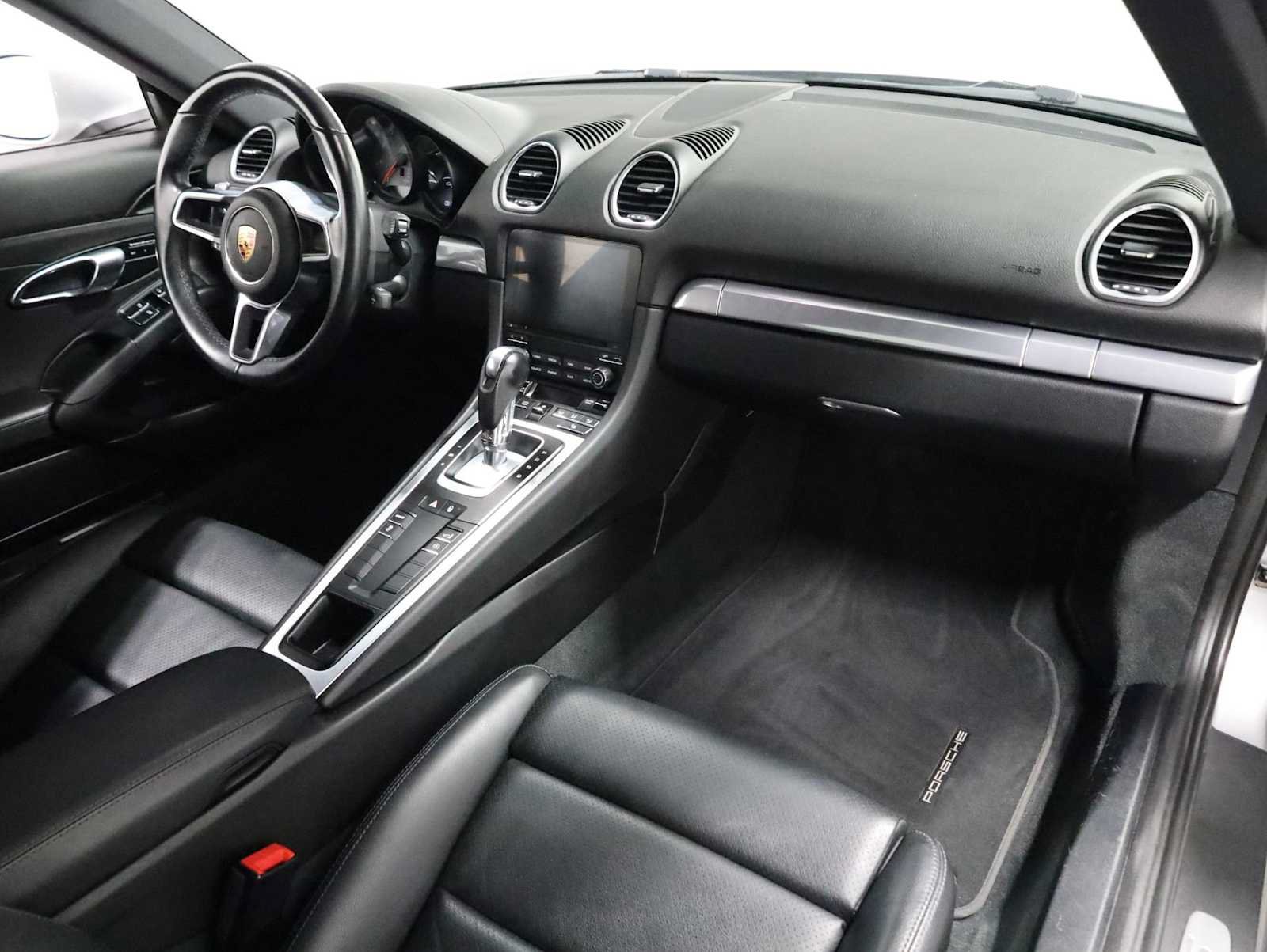 Used 2018 Porsche 718 Cayman S RWD image 6