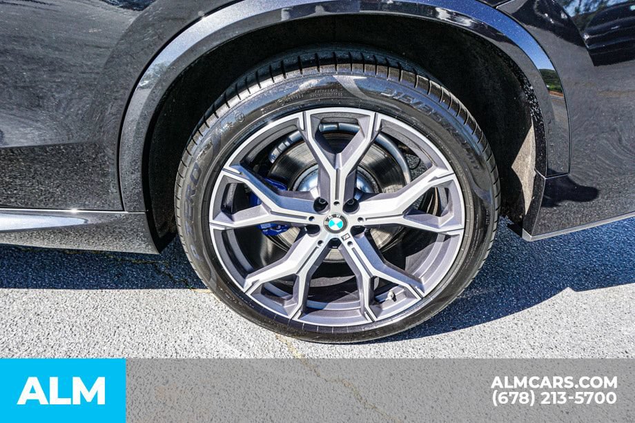 Used 2023 BMW X5 M50i w/ Climate Comfort Package AWD/4WD image 17