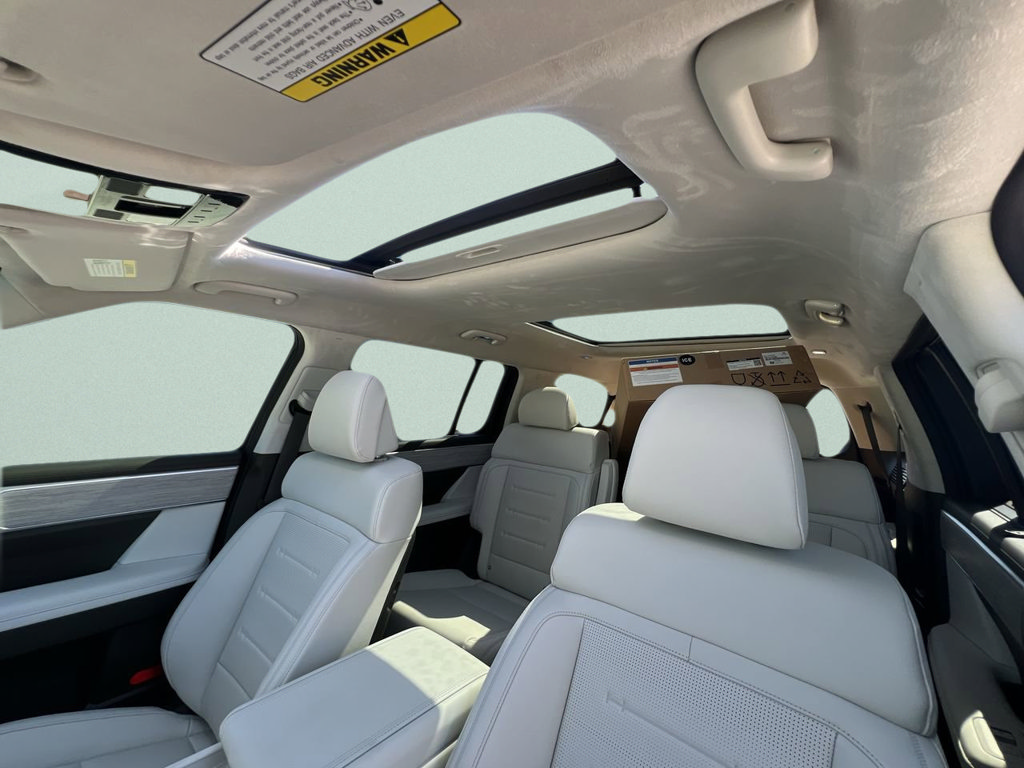 New 2025 Hyundai Santa Fe Calligraphy FWD image 29