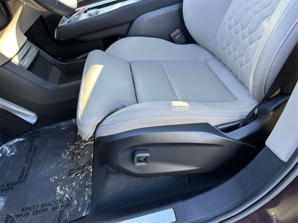 Used 2025 Volvo EX90 Ultra image 16