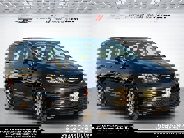 Used 2022 Chrysler Voyager LX