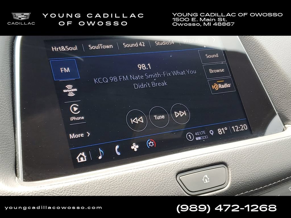 Used 2022 Cadillac XT4 Premium Luxury w/ Cold Weather Package AWD/4WD image 18