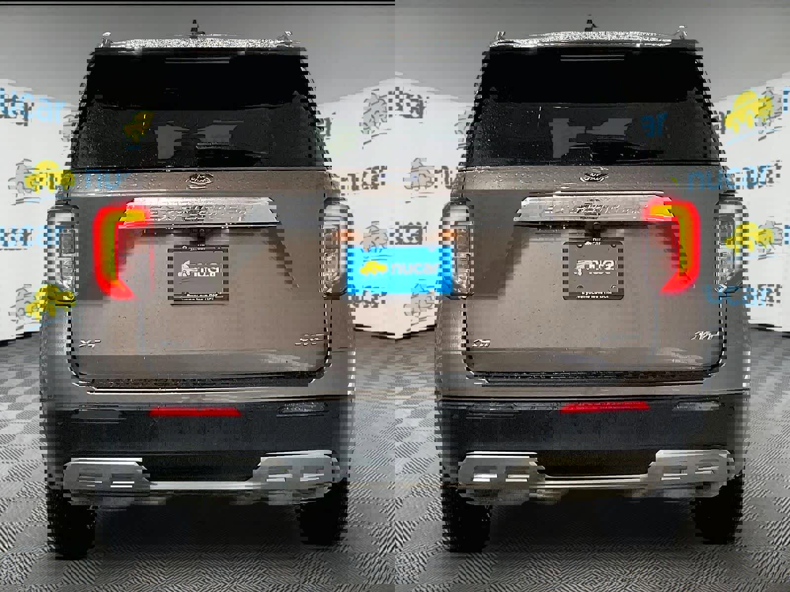 Used 2021 Ford Explorer XLT w/ Equipment Group 202A AWD/4WD image 5