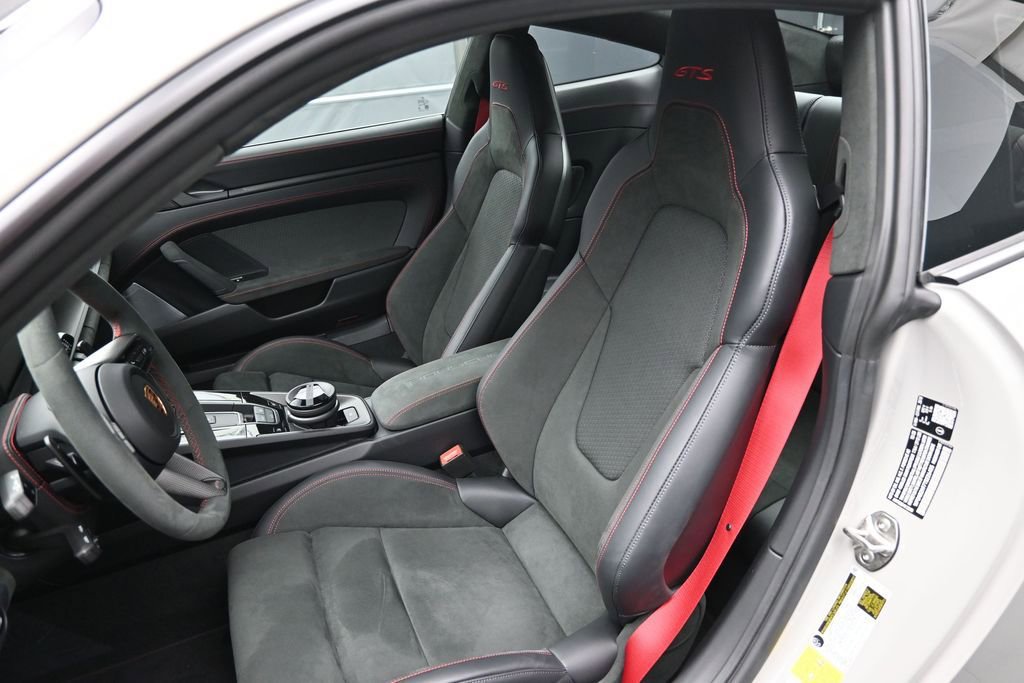 Certified 2026 Porsche 911 Carrera GTS RWD image 8
