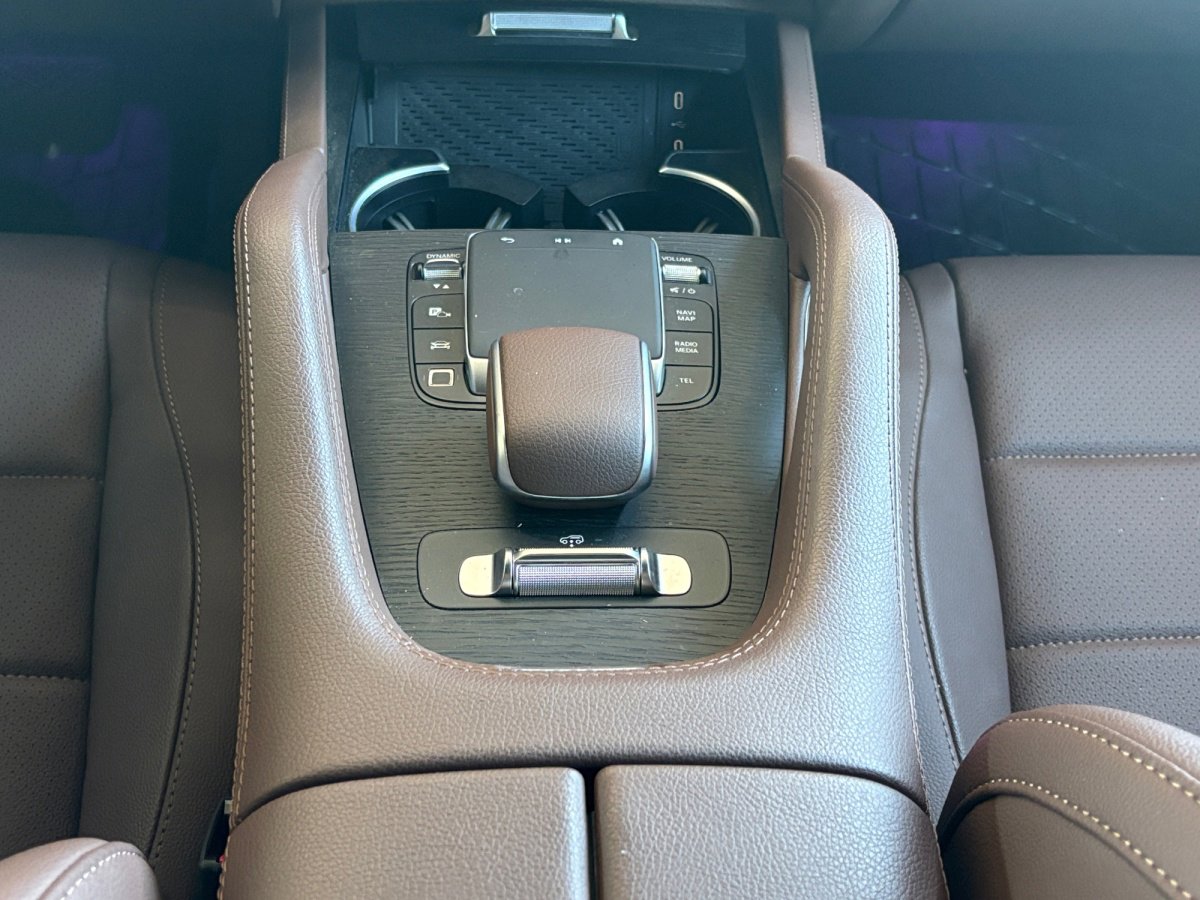 Used 2025 Mercedes-Benz GLS 450 4MATIC image 5