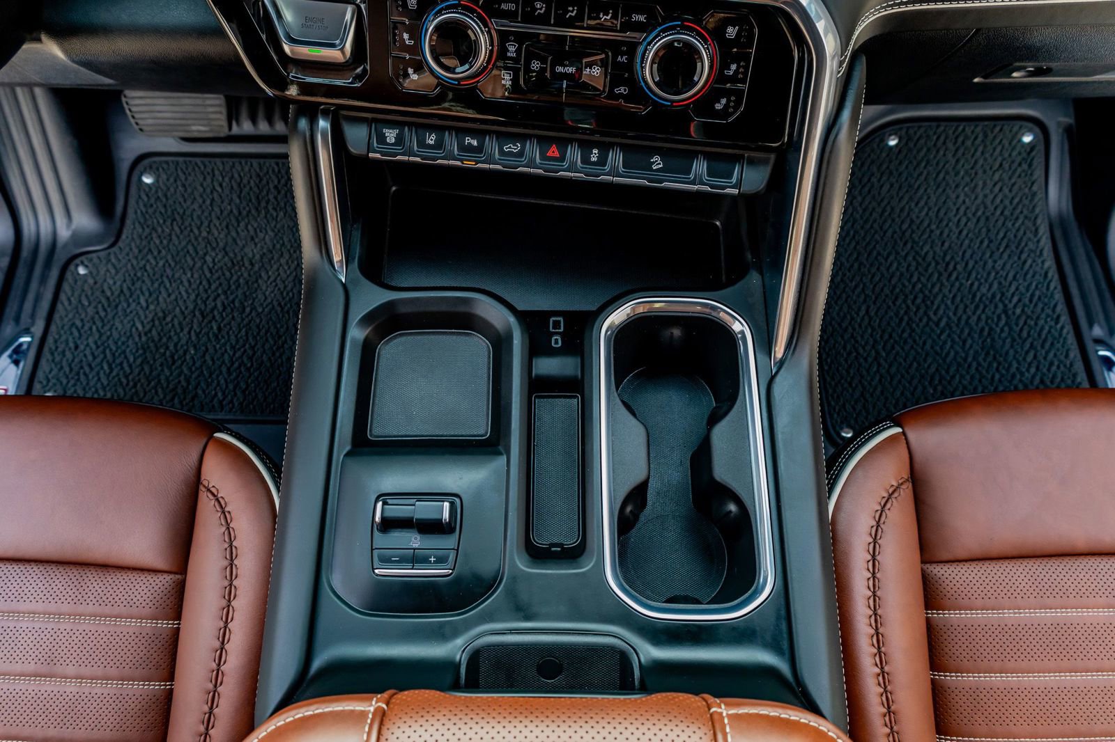 Used 2025 GMC Sierra 2500 Denali Ultimate AWD/4WD image 27