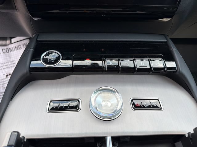 Used 2025 Lincoln Navigator Reserve w/ Jet Appearance Package AWD/4WD image 36