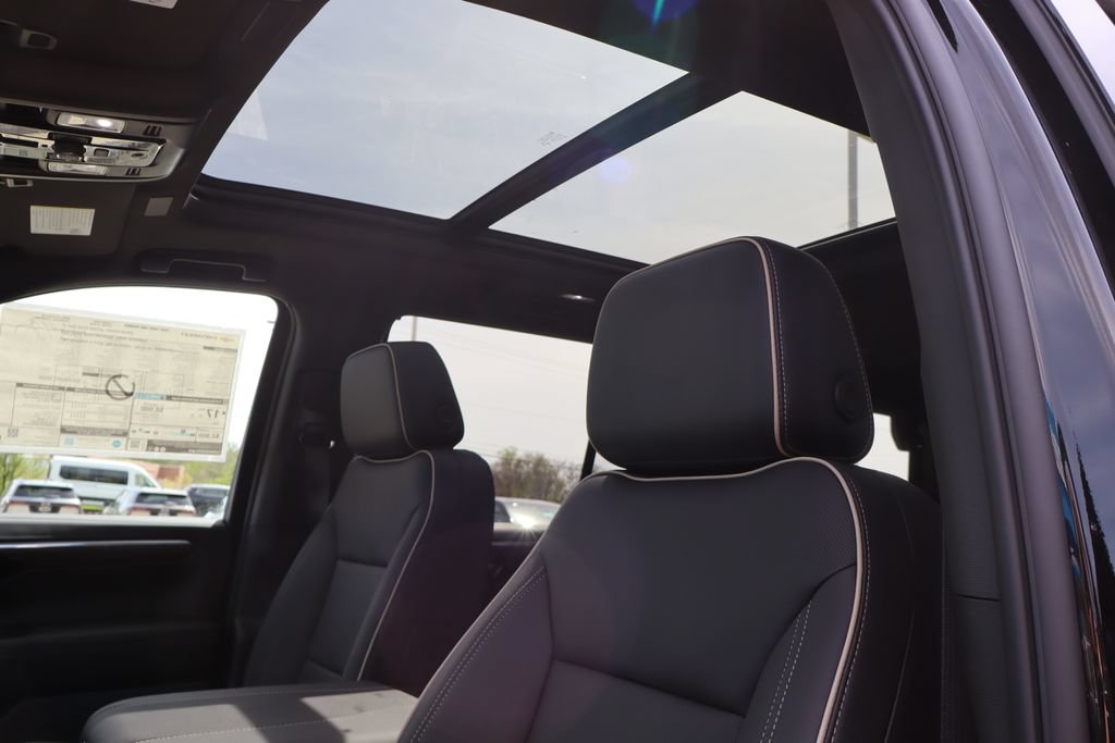 New 2026 Chevrolet Tahoe Premier w/ Sun And Tow Package AWD/4WD image 31