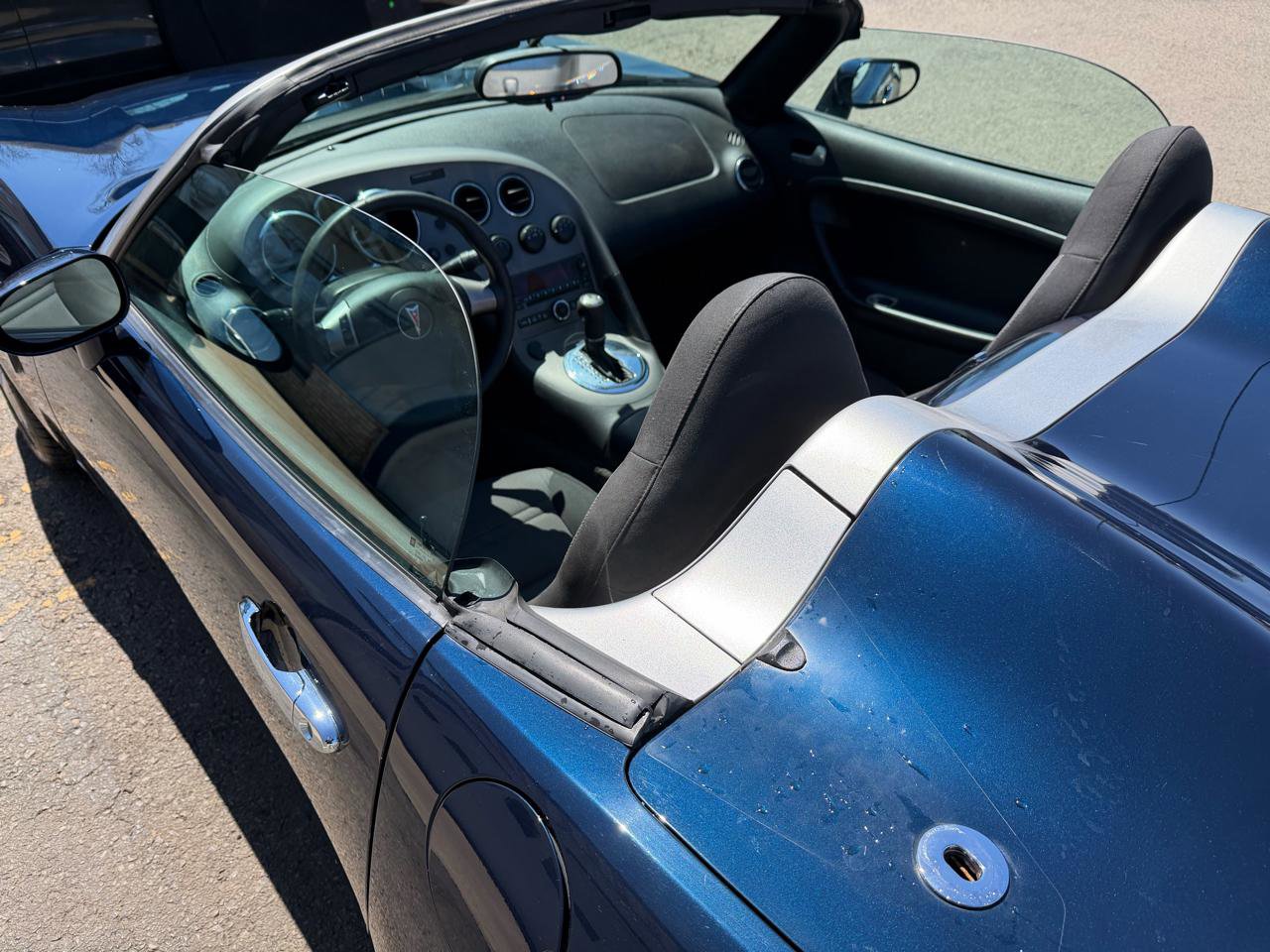 Used 2008 Pontiac Solstice Convertible w/ Preferred Package RWD image 12