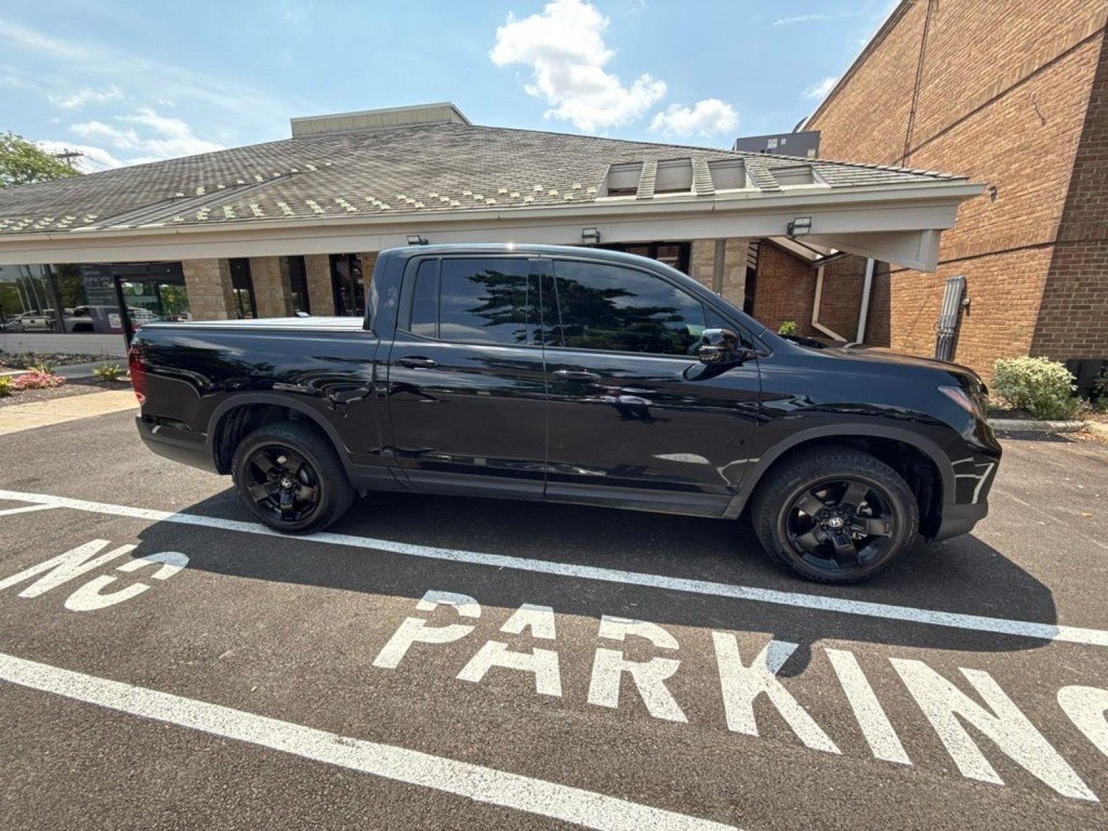 Used 2026 Honda Ridgeline Black Edition image 11