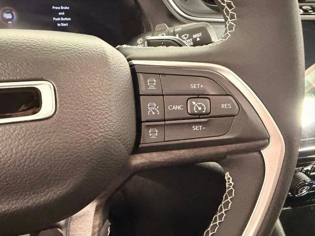Certified 2024 Jeep Grand Cherokee L Limited AWD/4WD image 21