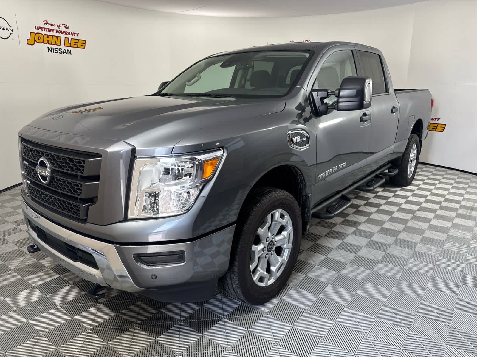 Used 2024 Nissan Titan SV w/ SV Convenience Package