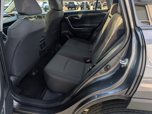 Used 2022 Toyota RAV4 XLE image 13
