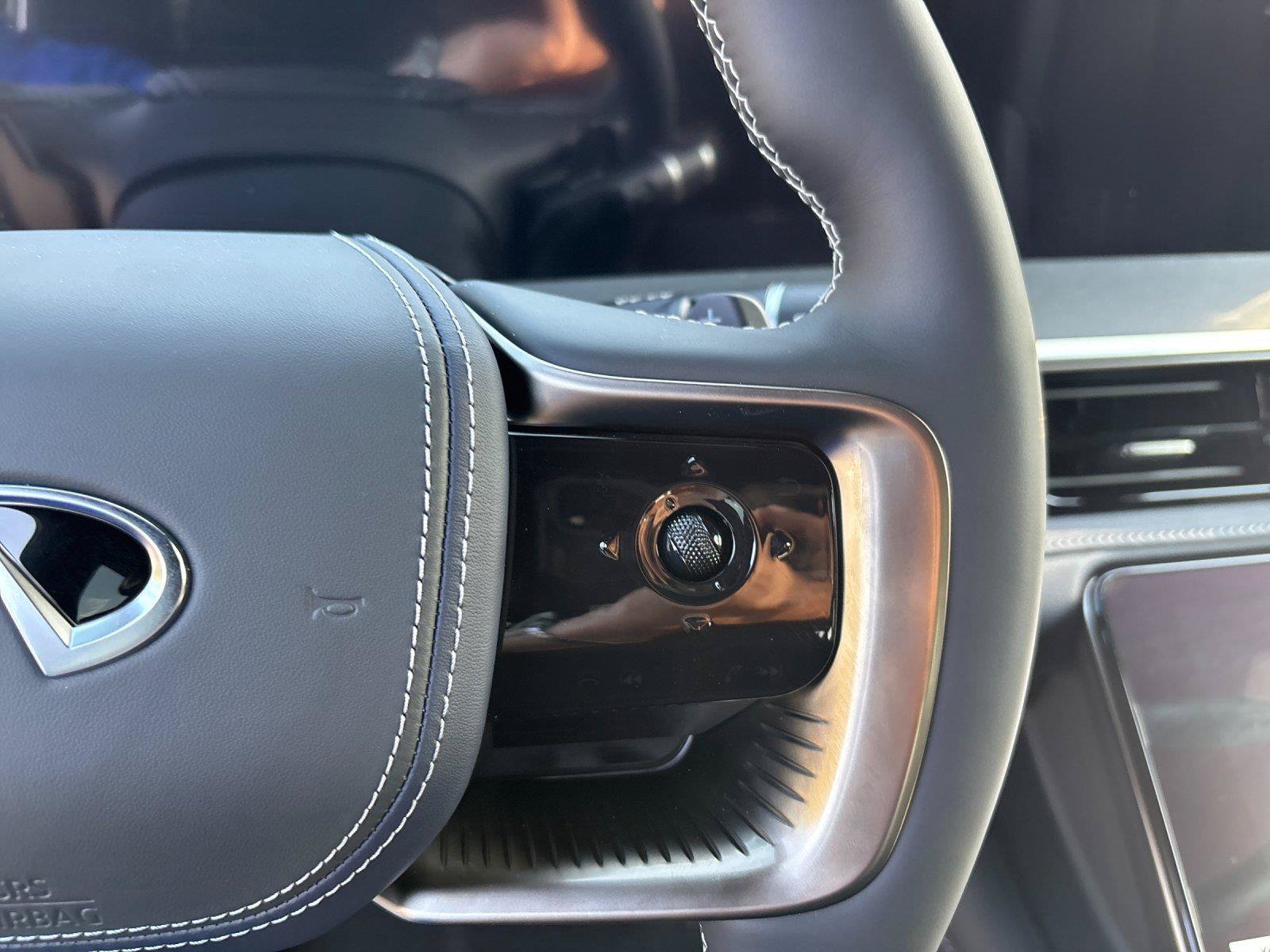 New 2027 INFINITI QX80 Sensory AWD/4WD image 20