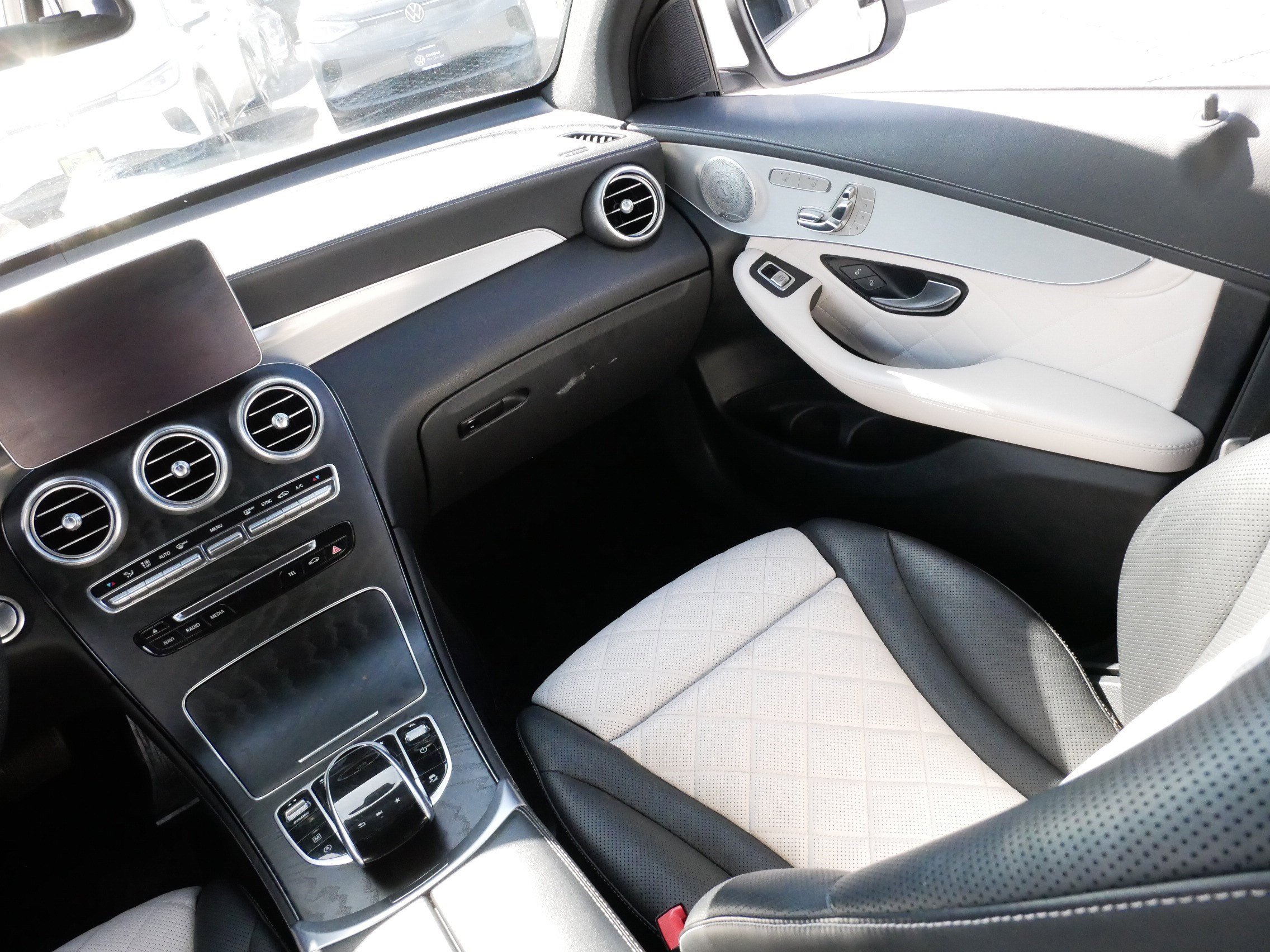 Used 2019 Mercedes-Benz GLC 300 4MATIC image 11