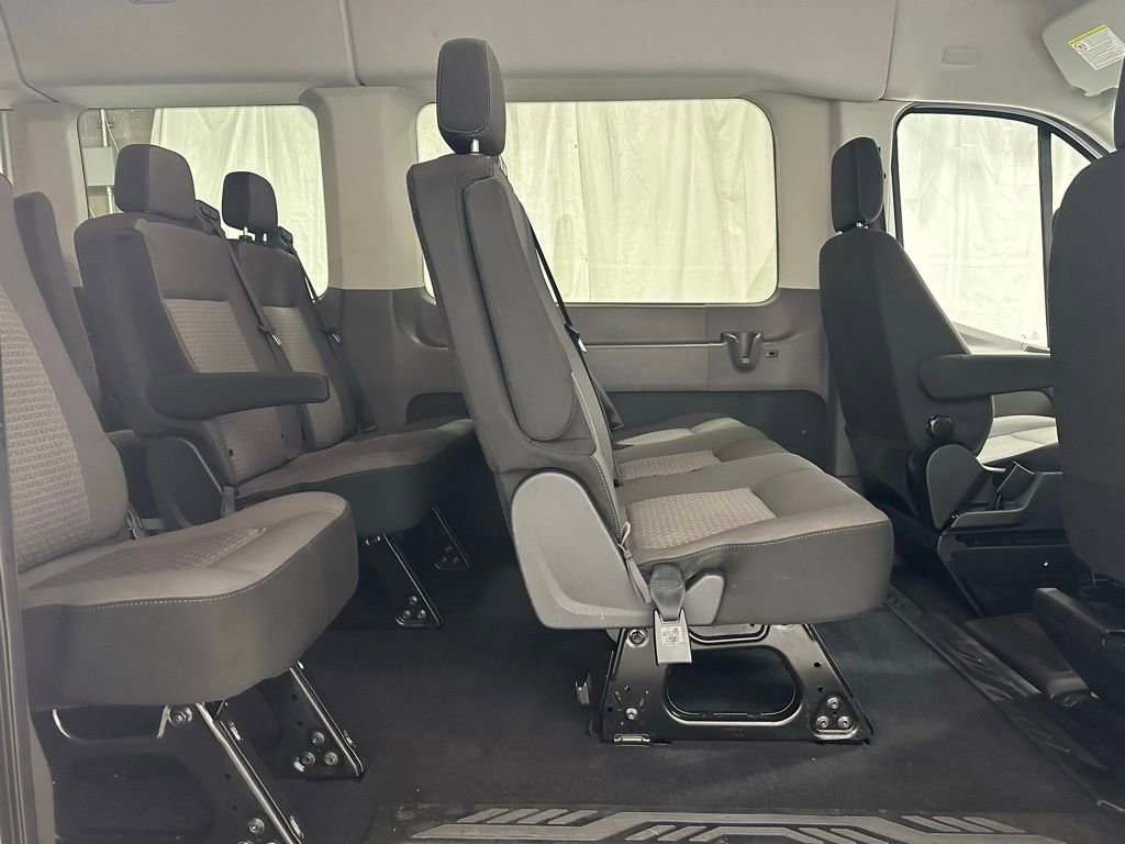 Used 2024 Ford Transit 350 XLT image 40