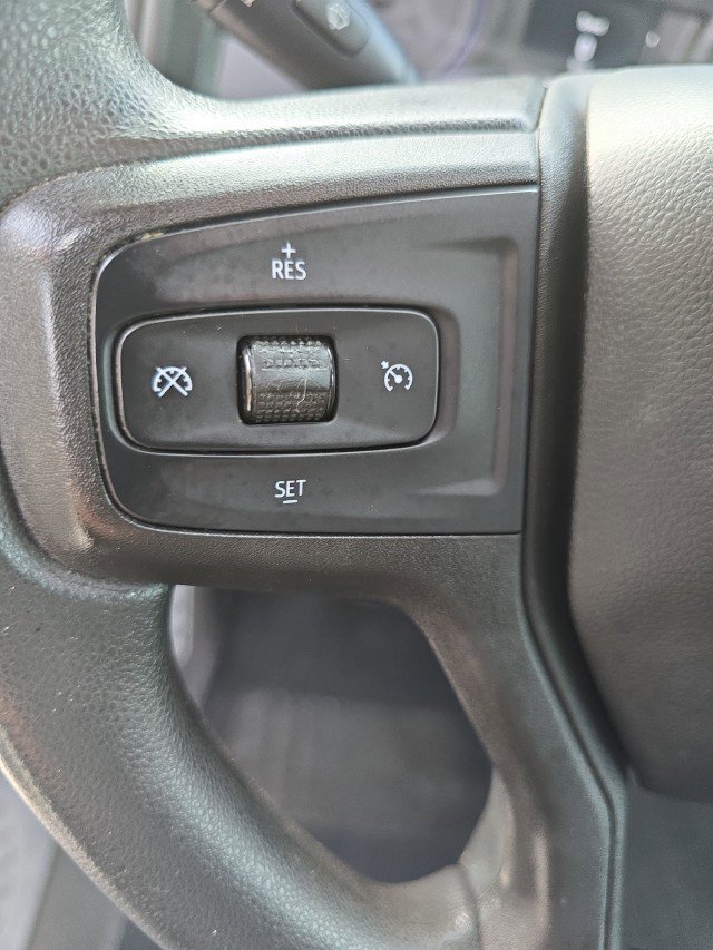 Used 2020 Chevrolet Silverado 1500 Custom w/ Custom Value Package image 23