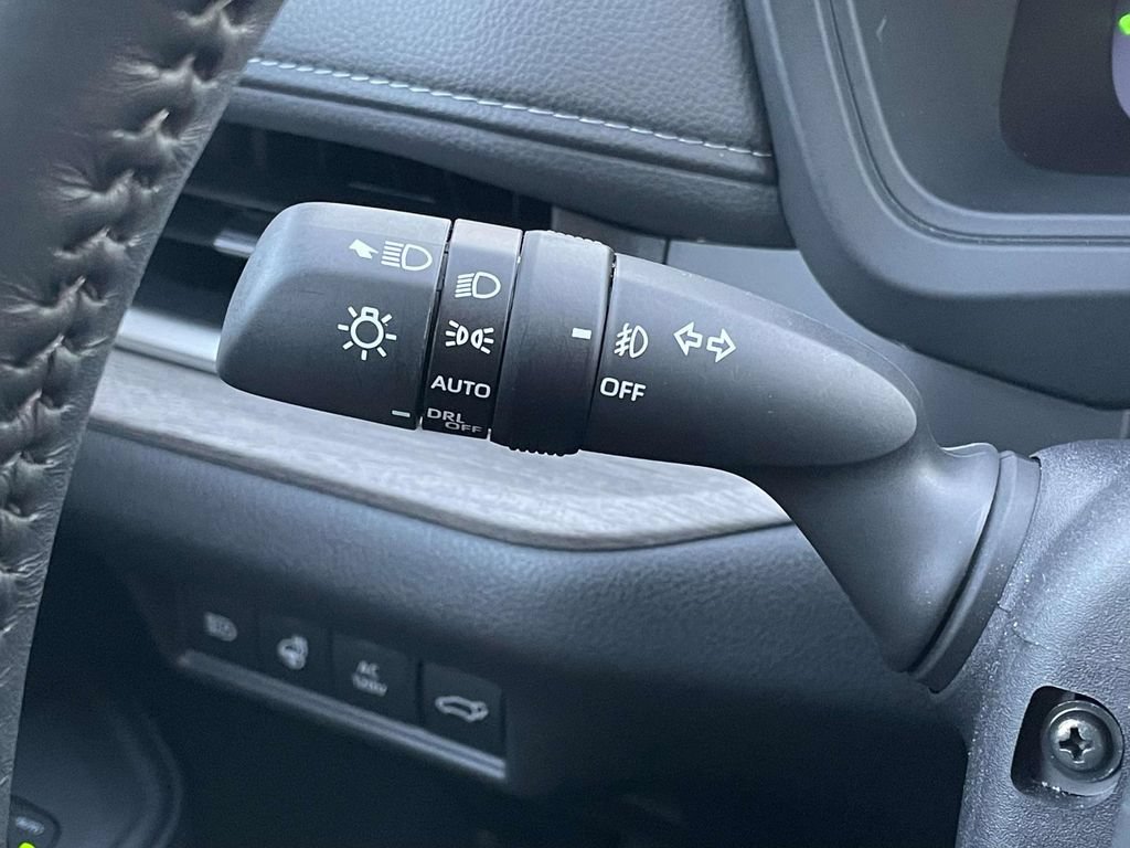 Used 2025 Toyota Grand Highlander AWD Hybrid image 13